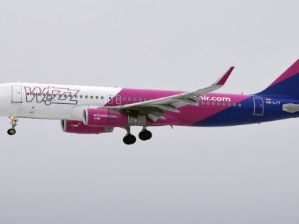 Wizz Air ponad prawem. Linia lotnicza  wznowiła loty