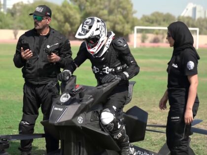 Latające motocykle dla wszystkich! Z dubajskiej policji trafiły pod strzechy